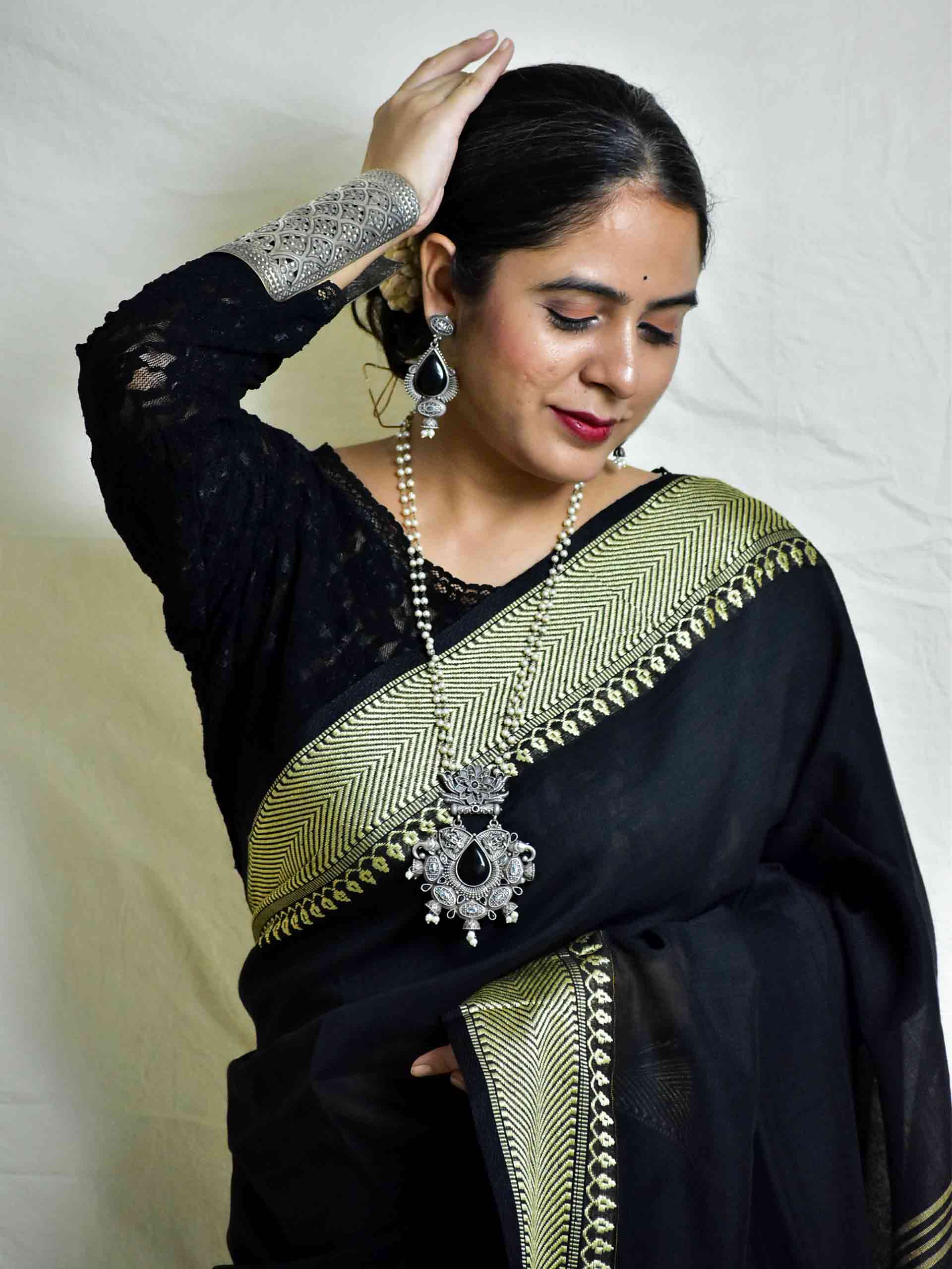 cotton saree with woven border