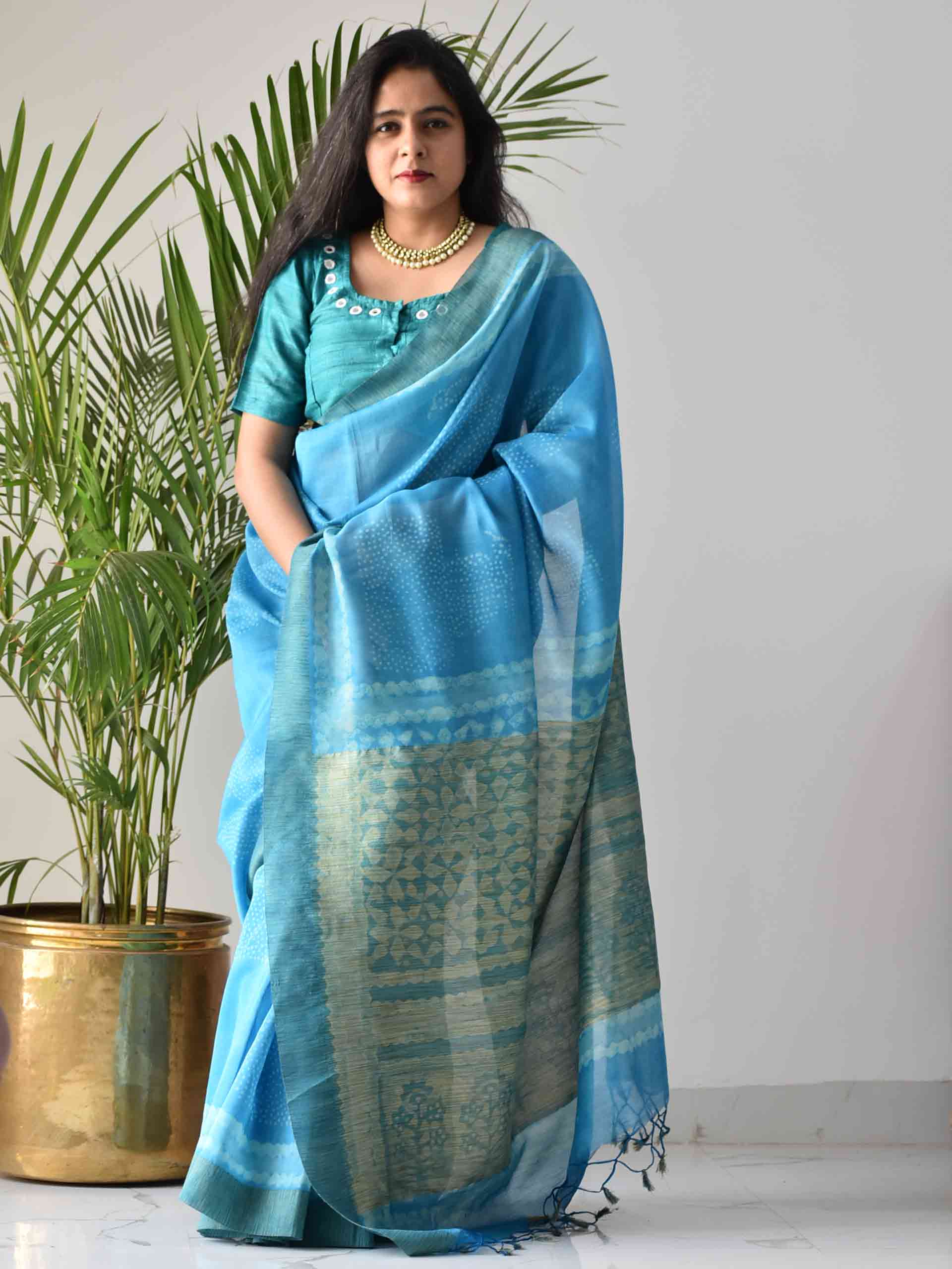 Sky Blue Pola dots Dabu hand block printed Maheshwari silk saree