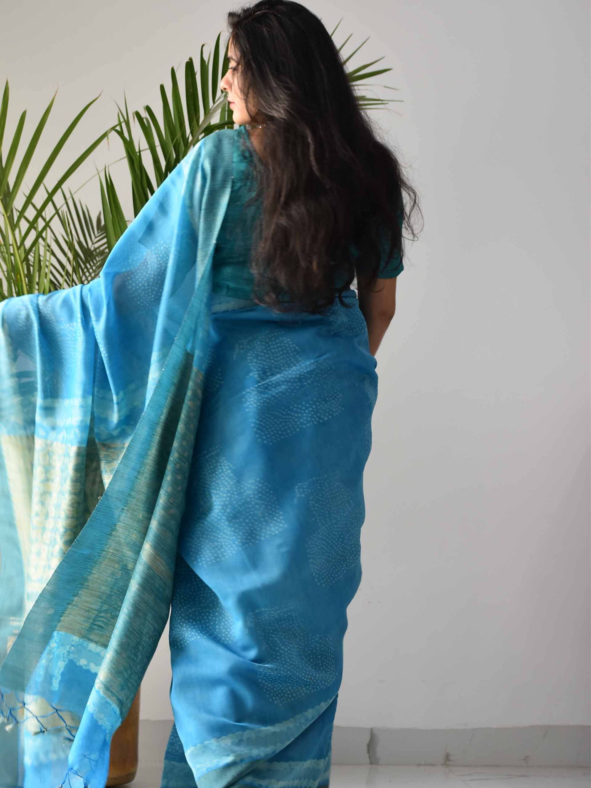 Sky Blue Pola dots Dabu hand block printed Maheshwari silk saree