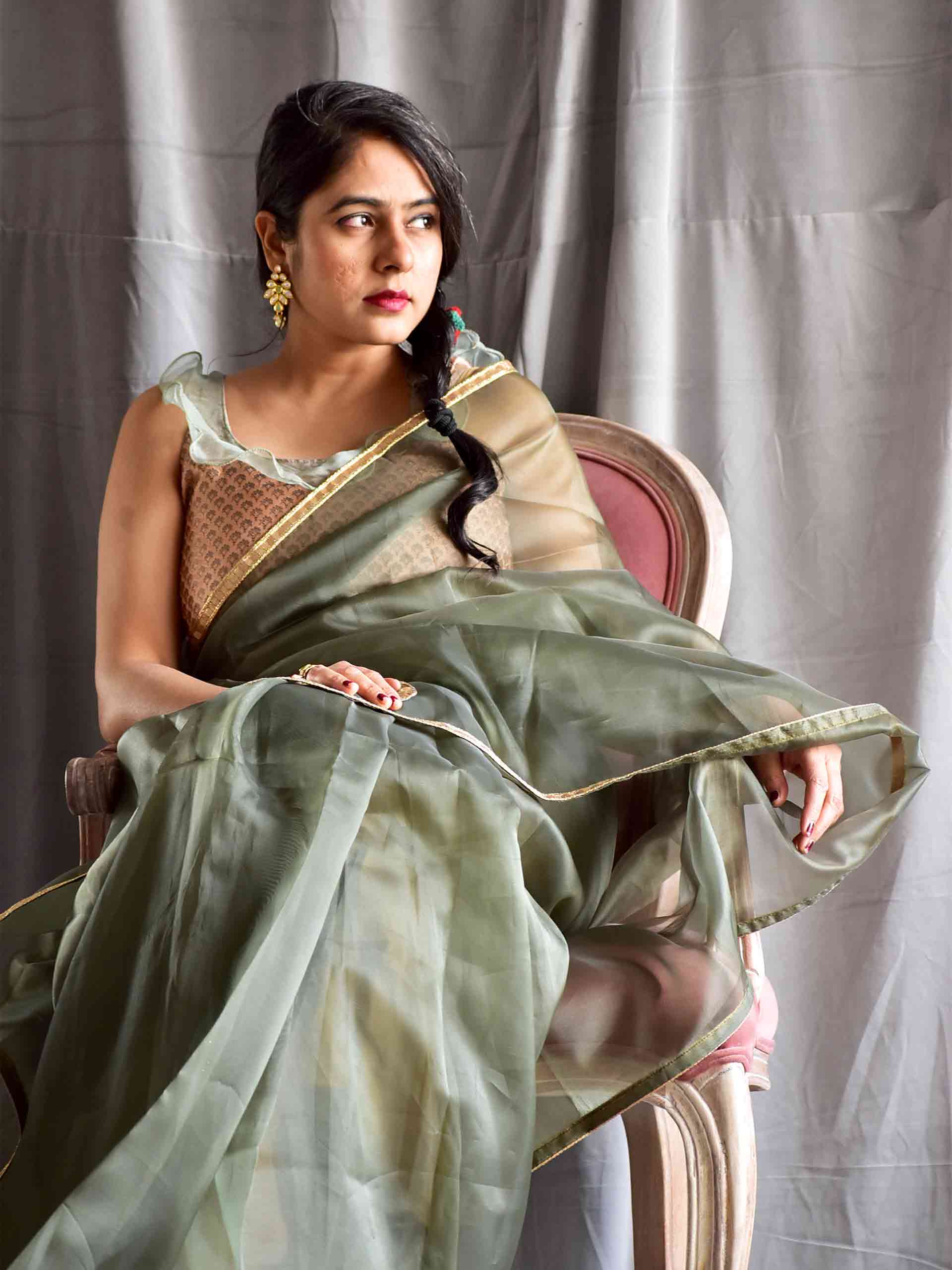 Buy Onirique Olive Organza Saree