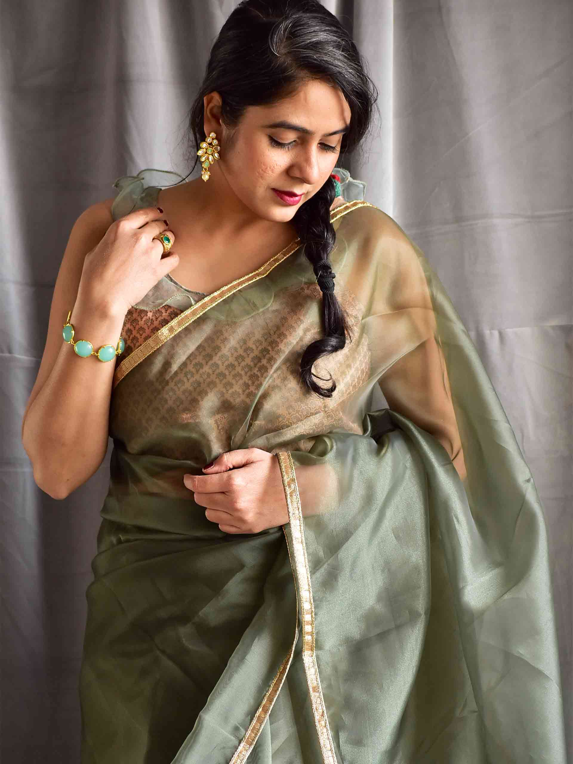 Buy Onirique Olive Organza Saree