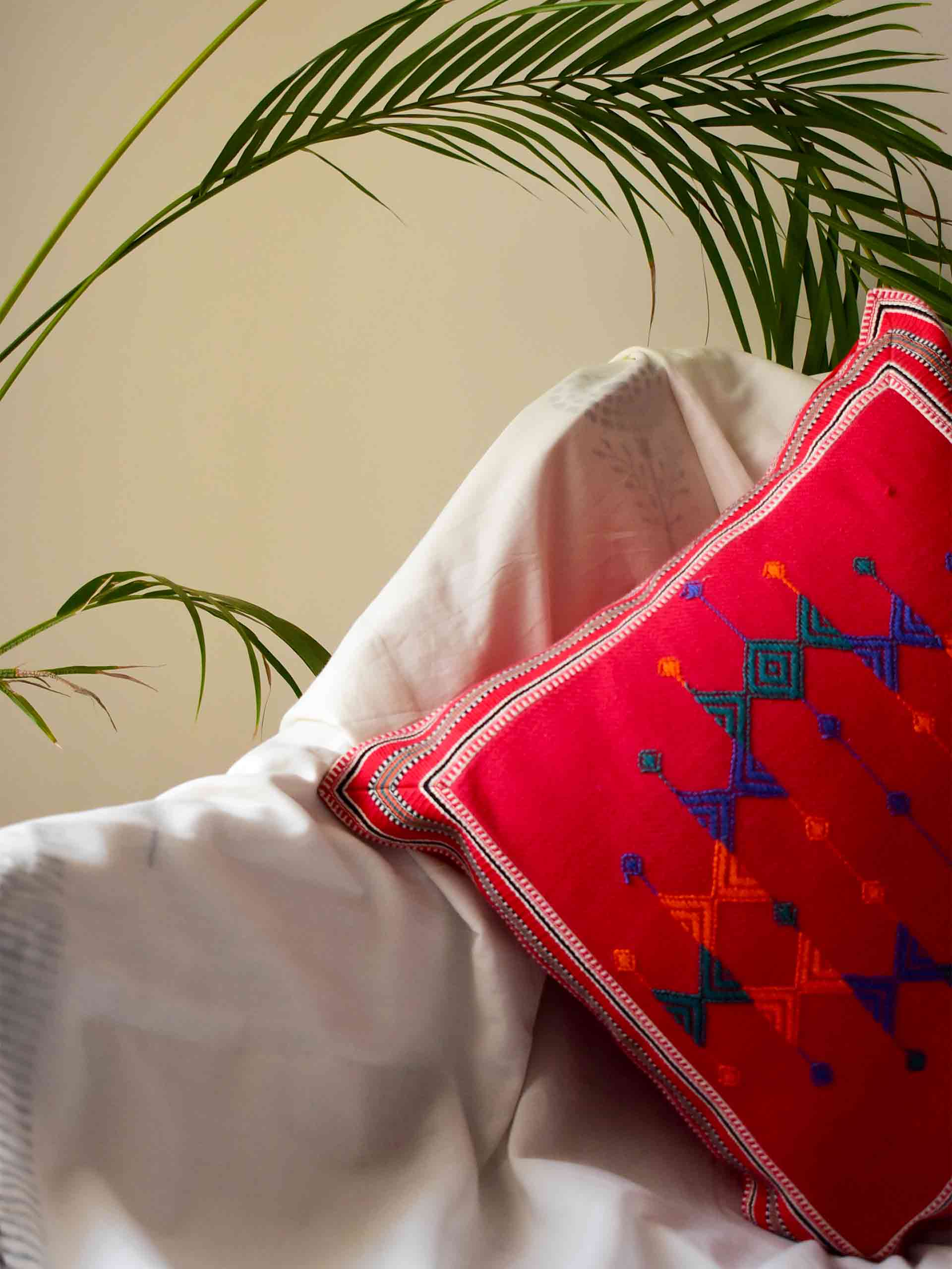 Rose - Kashida Handloom Cushion Cover 16x16