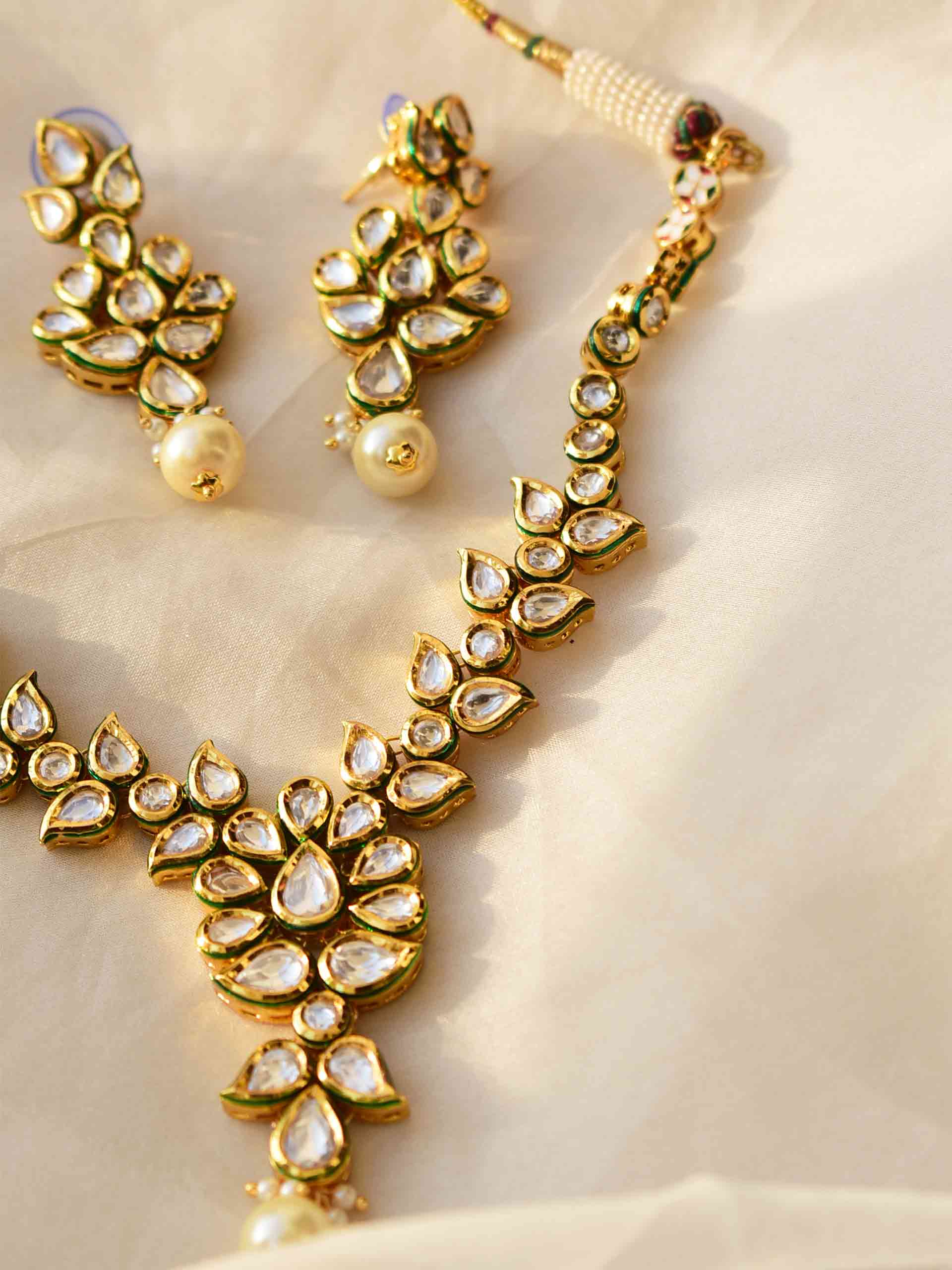 sana  - Kundan necklace set