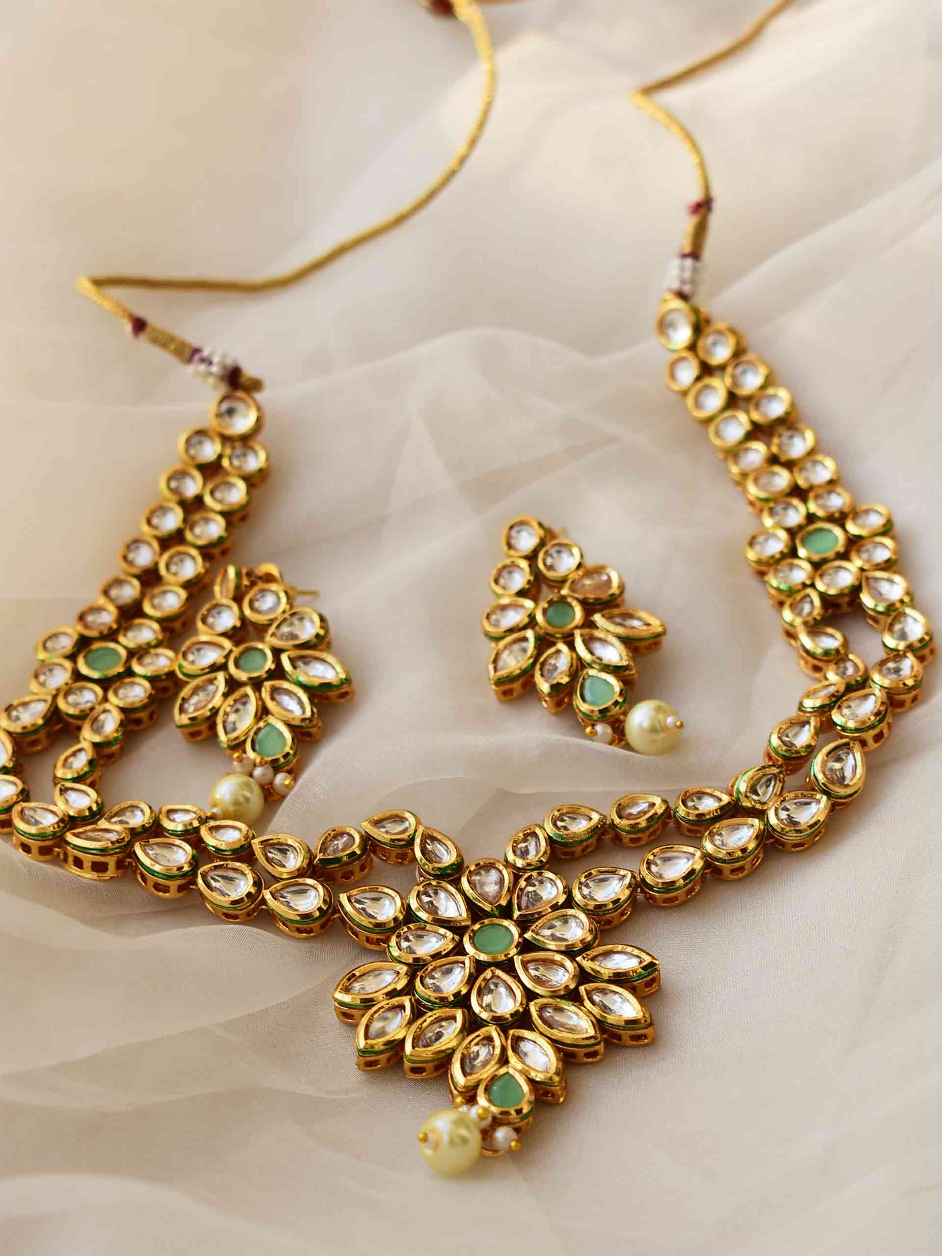 Sangeeta  - Kundan necklace set