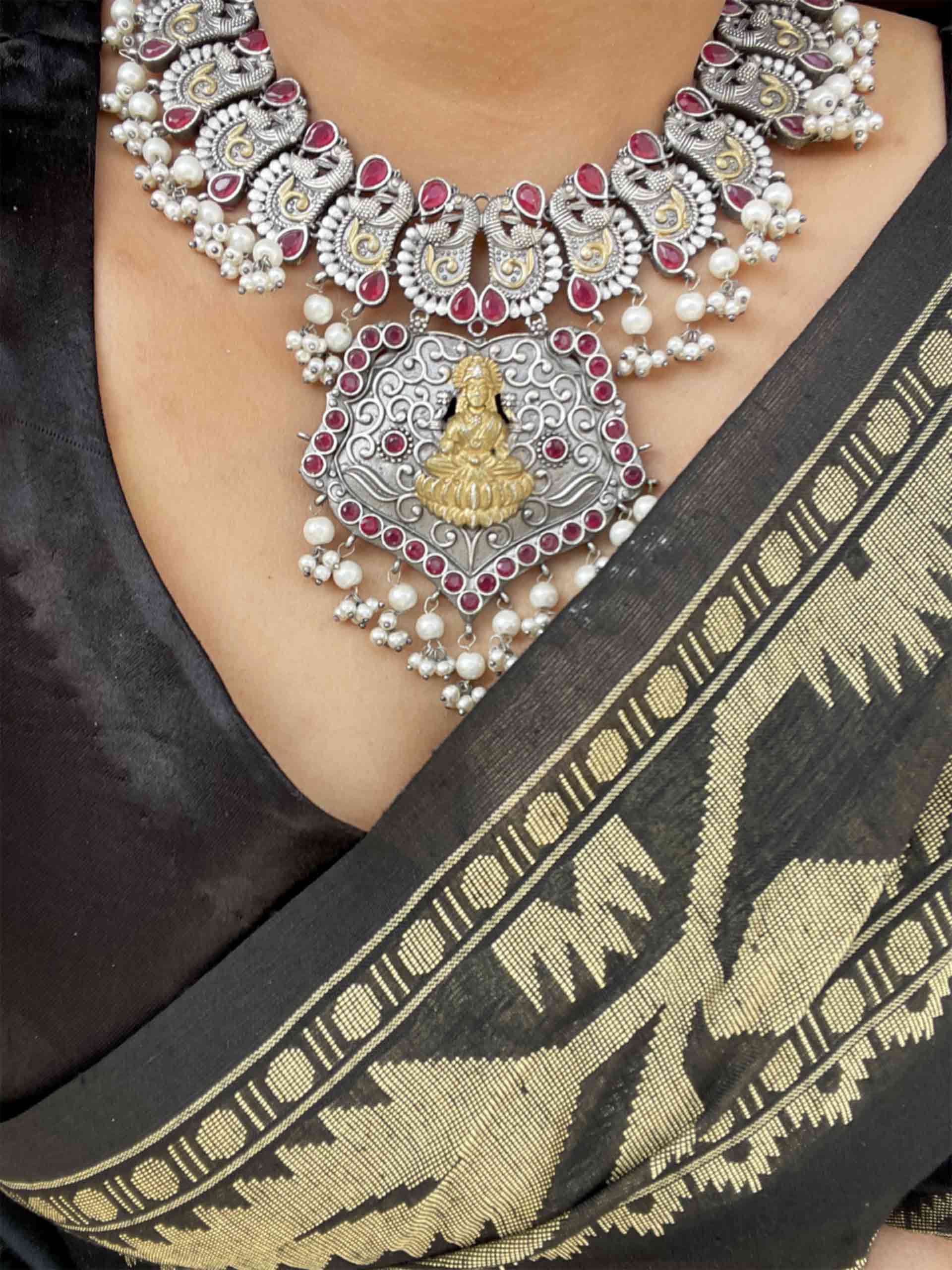 Sundarii - Necklace