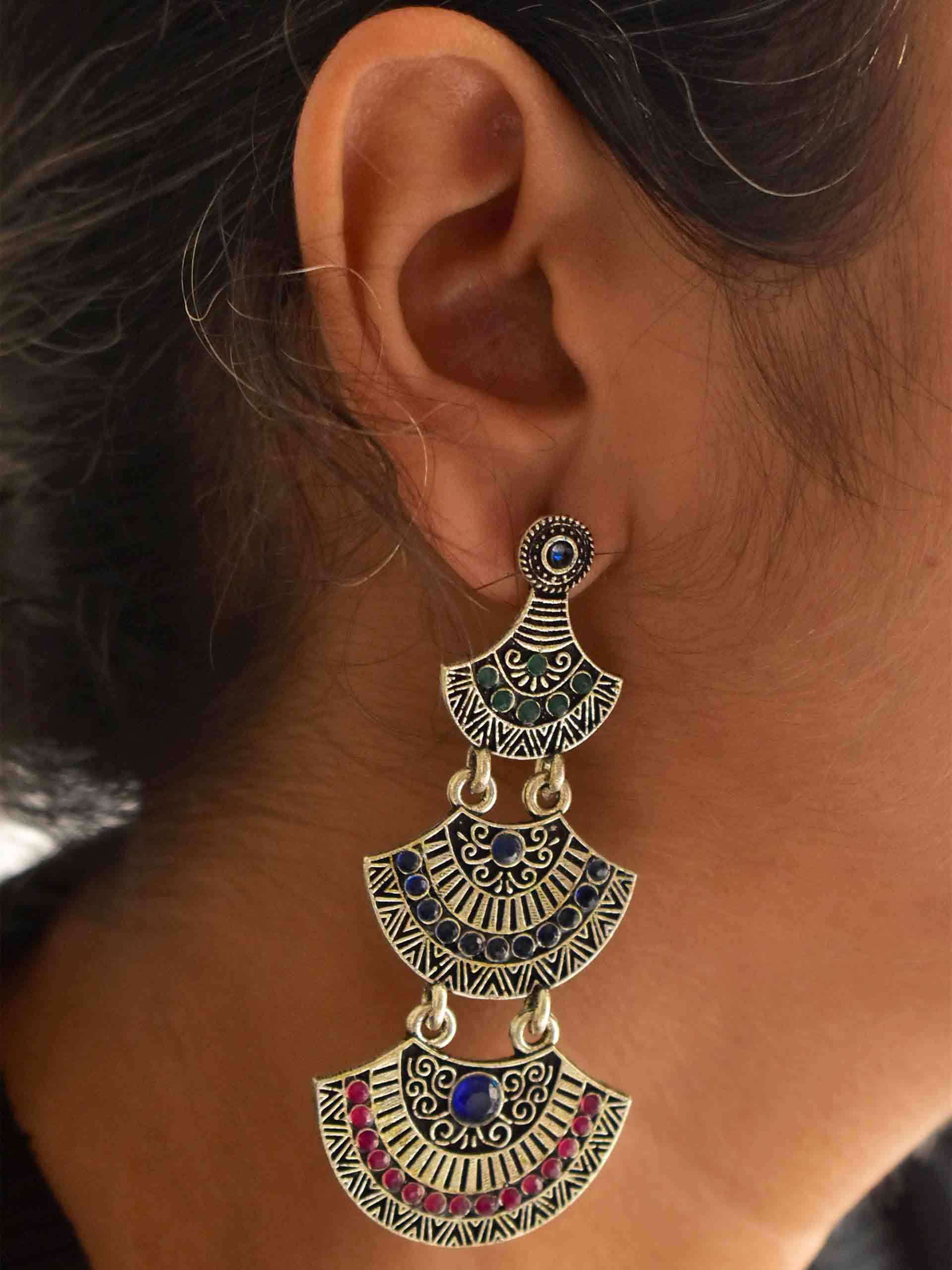 Nefertiti - enamel earring