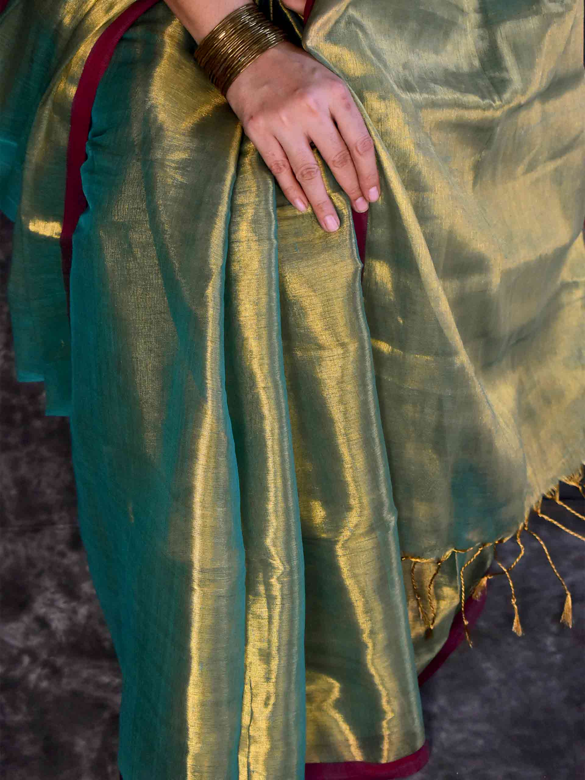 Mrig - Tissue Saree