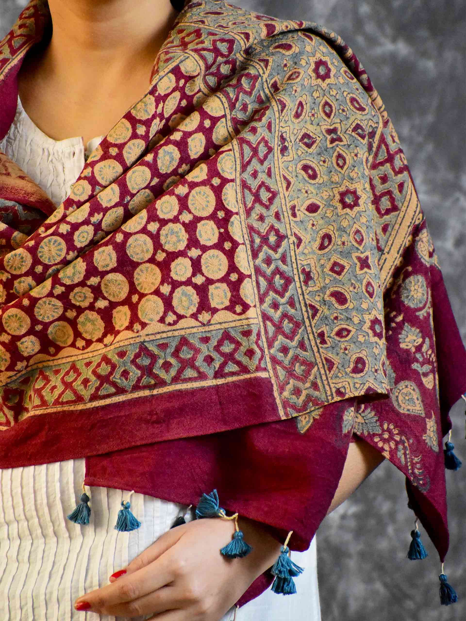 Buy Ajrakh Handloom Merino Wool Stole Online