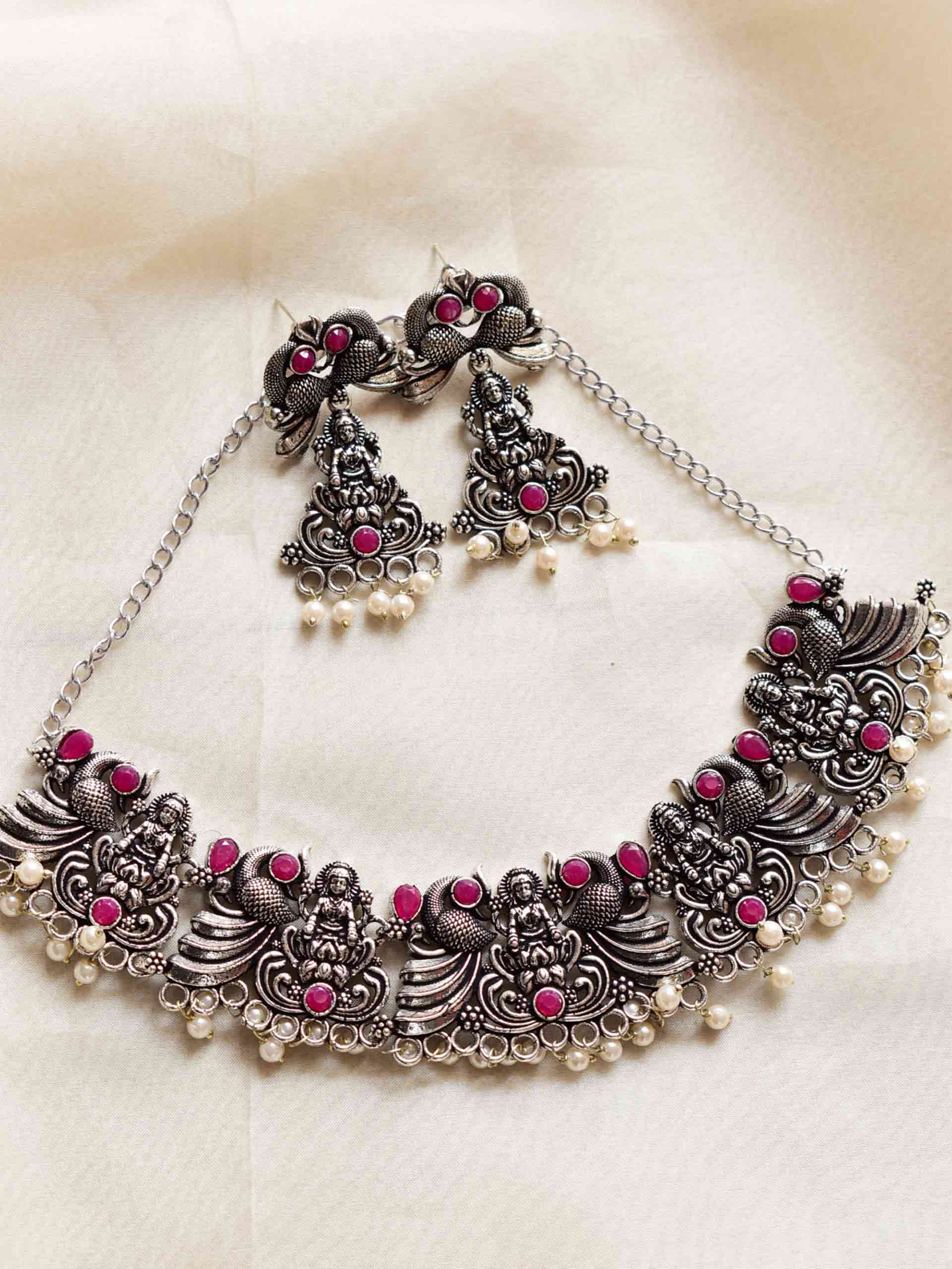 devi  - Necklace set