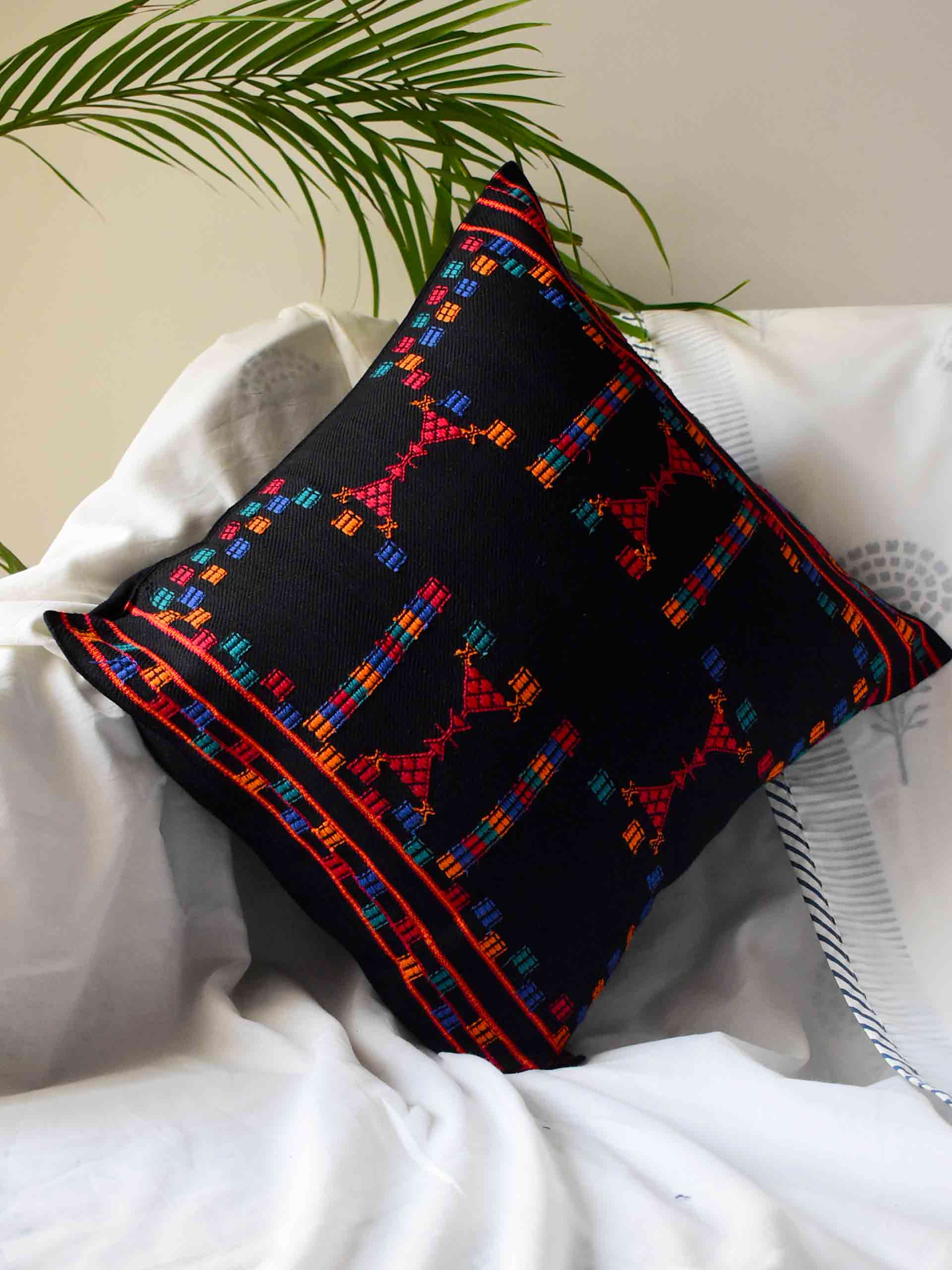 Kaliyaan - kashida Handloom Cushion Cover 16x16