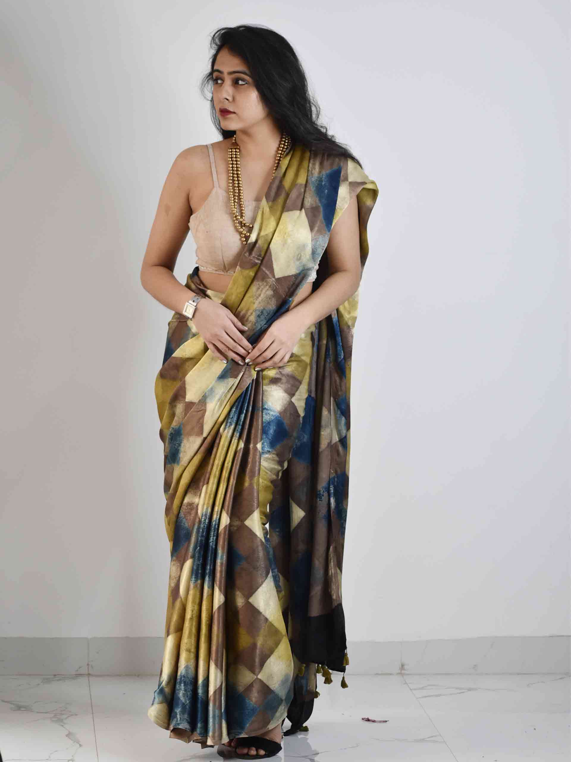 bold print saree