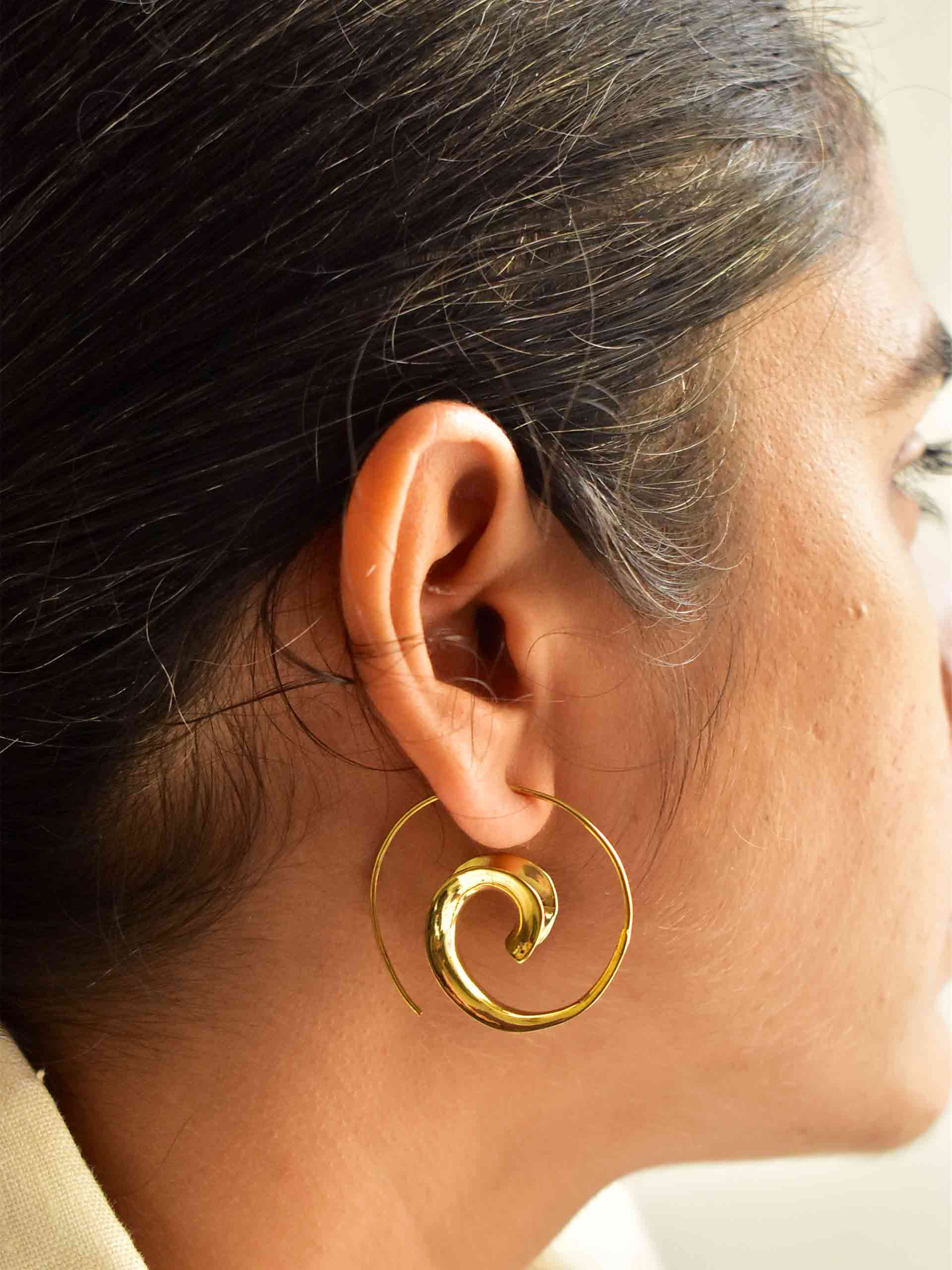 Feng Shui - Gold plated earring