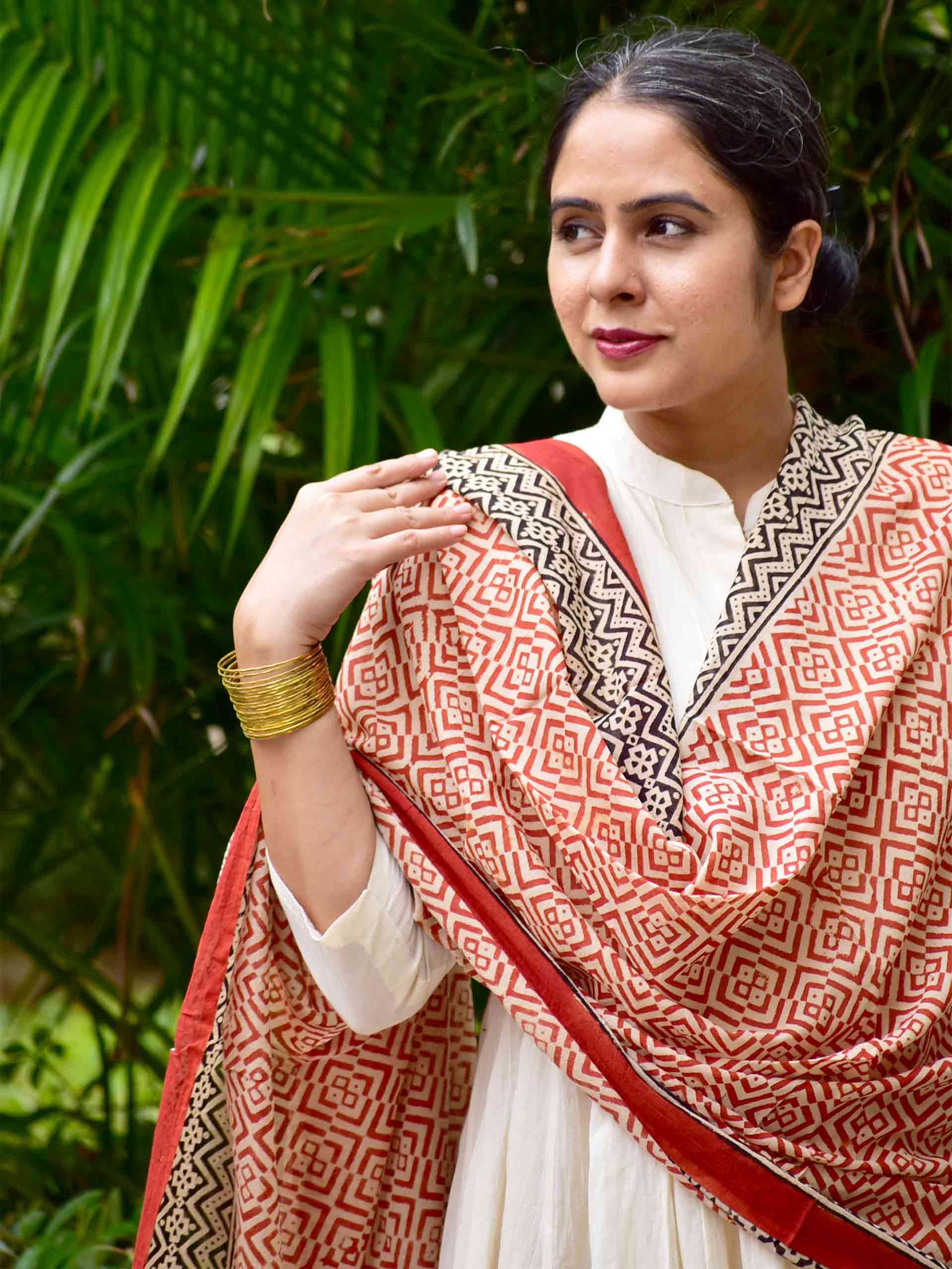 Shikwa -  mul cotton Dupatta