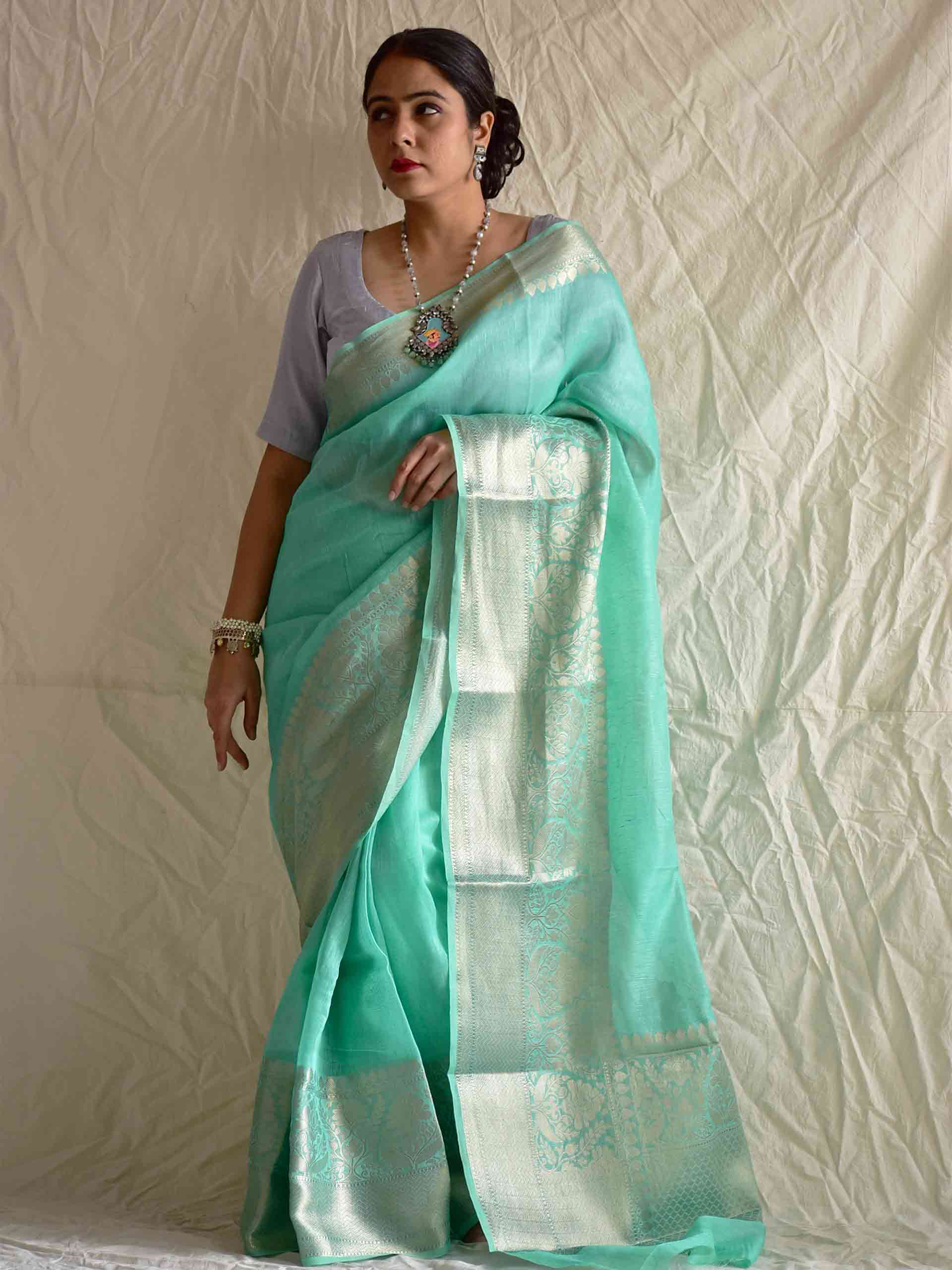 Rehbara - Linen zari Saree